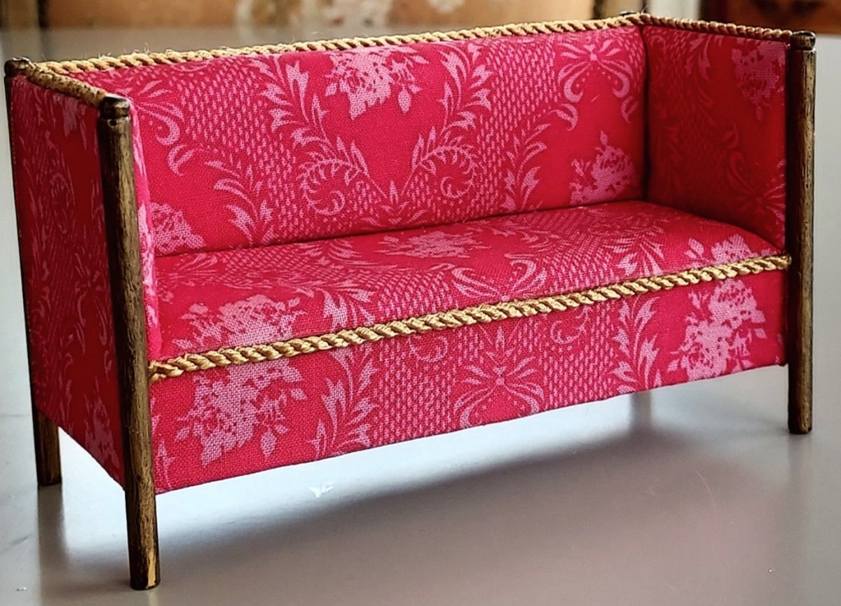 Sofa- handmade by Erik Lindstrand