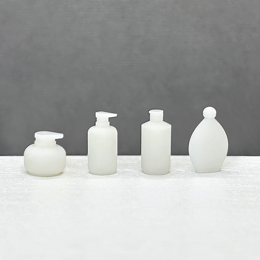Toilettbottles-white- from mormor