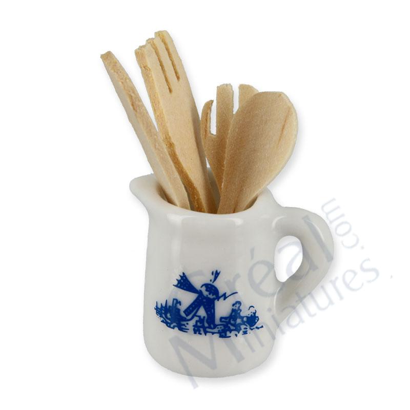 Kitchen utensils