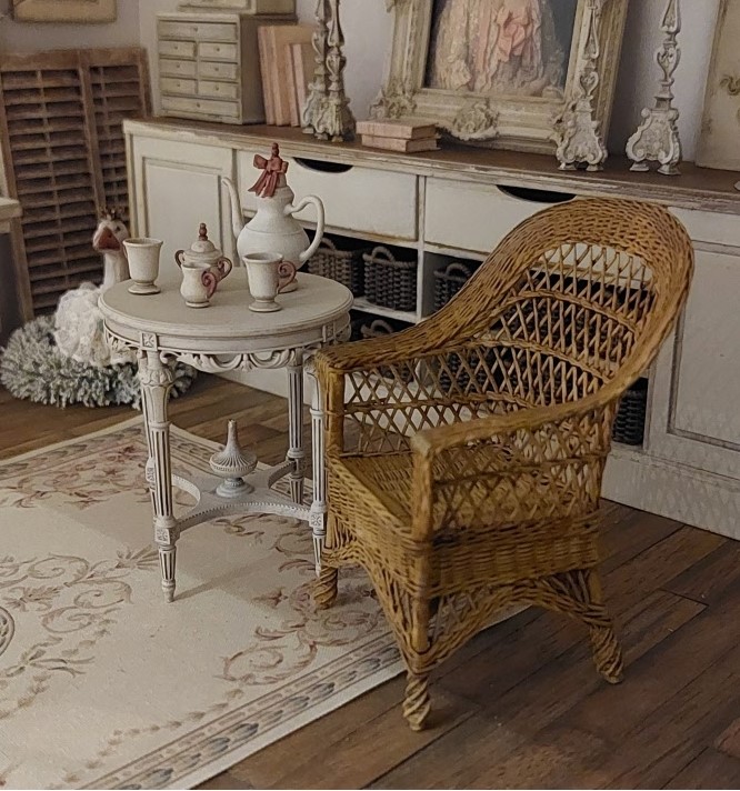 "Wickers chair -made in resin- kit from Art of Mini