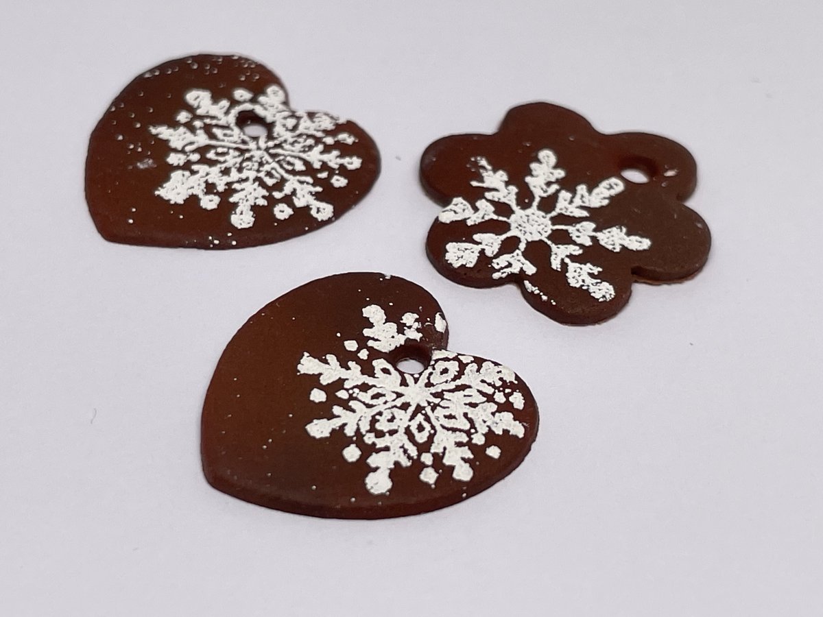 3 large gingerbreadharts  - Sandra Vikström