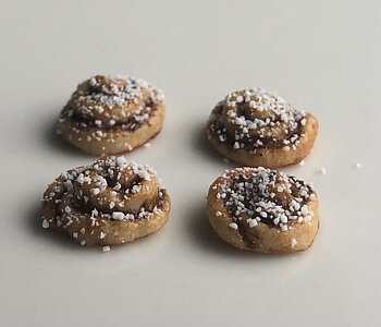 4 kanelbullar -Charlotte Jagter- utländskt hantverk