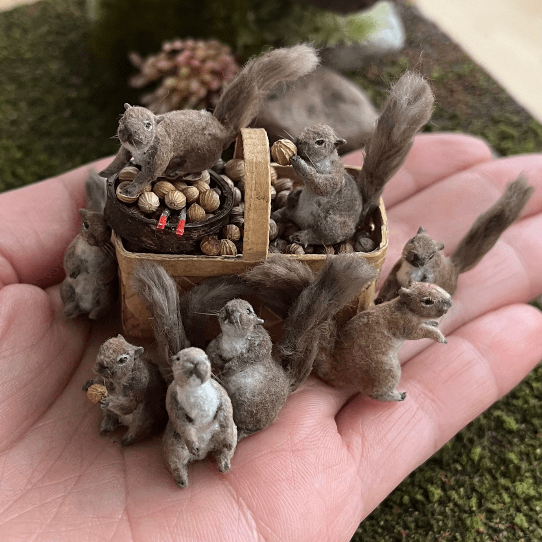 Squirrel - handmade - Debbie Lennmark - 2