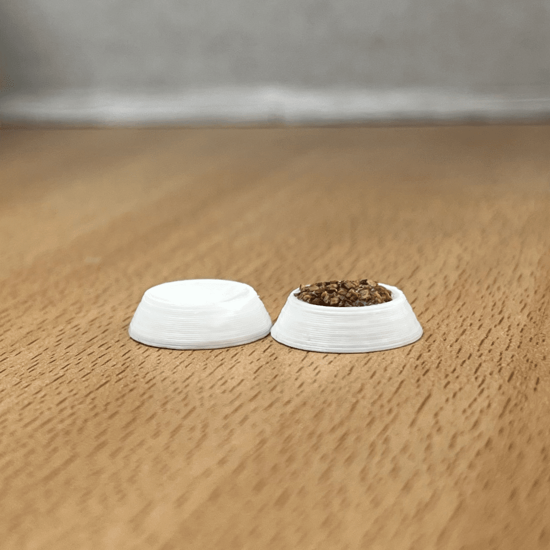 Water and food bowls - Debbie Lennmark - 2