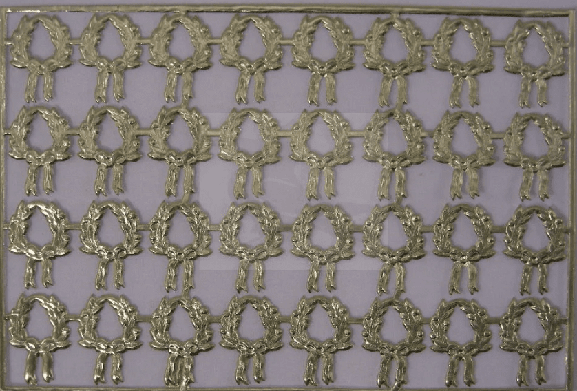 Relief panel gold