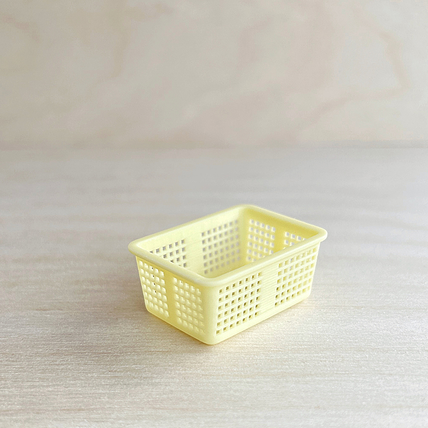 Laundry basket, yellow-small- from mormors dockskåp