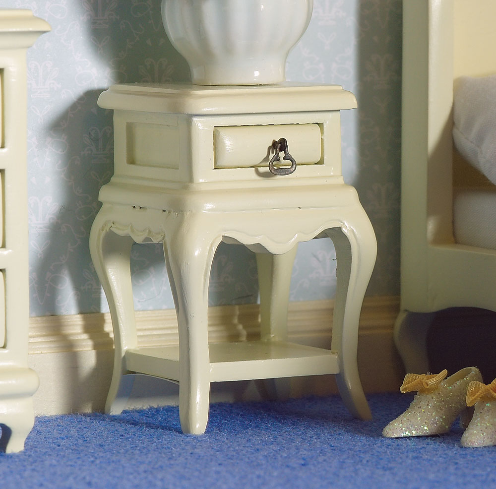 Nightstand cream