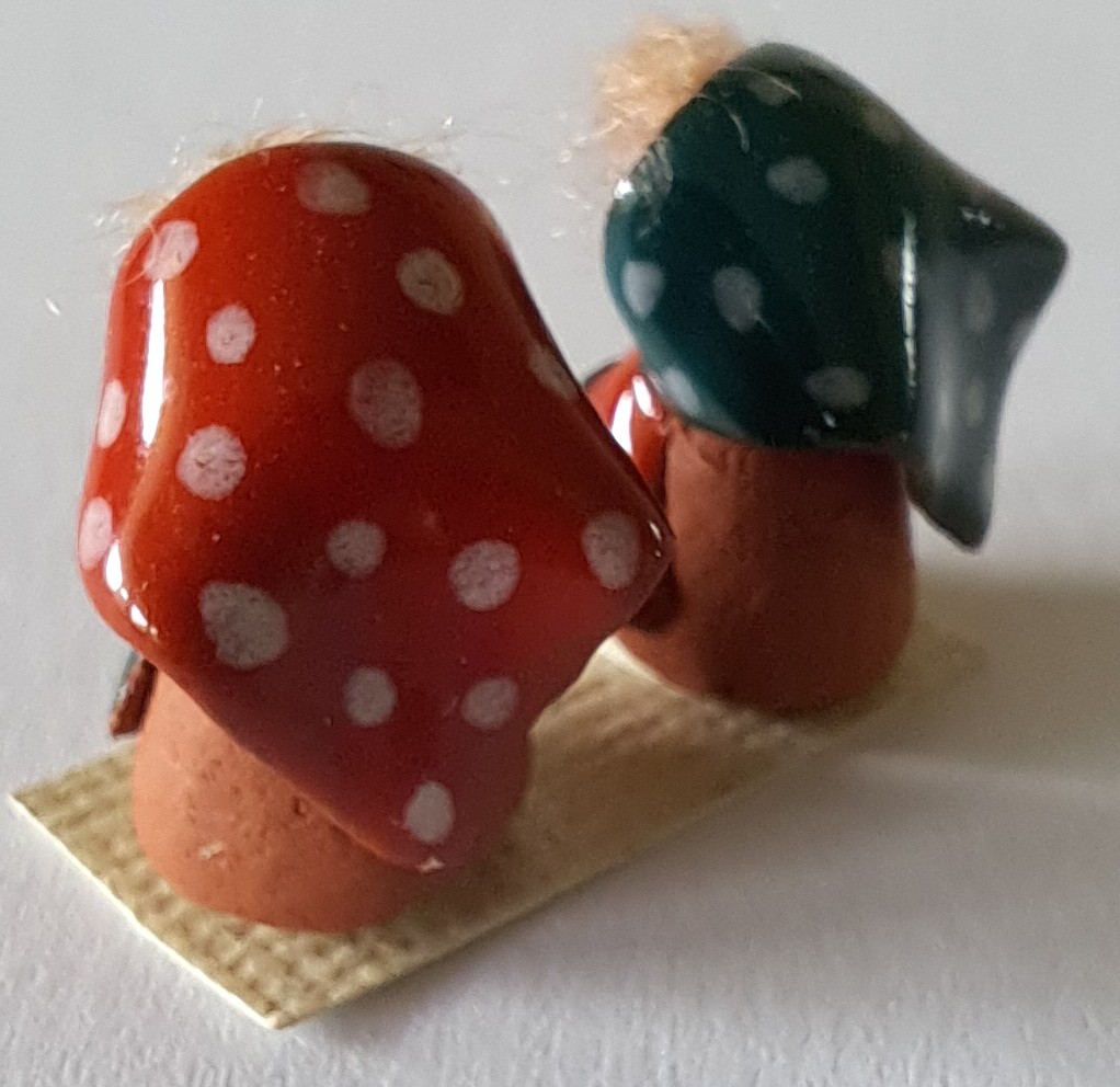 Two handmade - ceramics old woman - 2