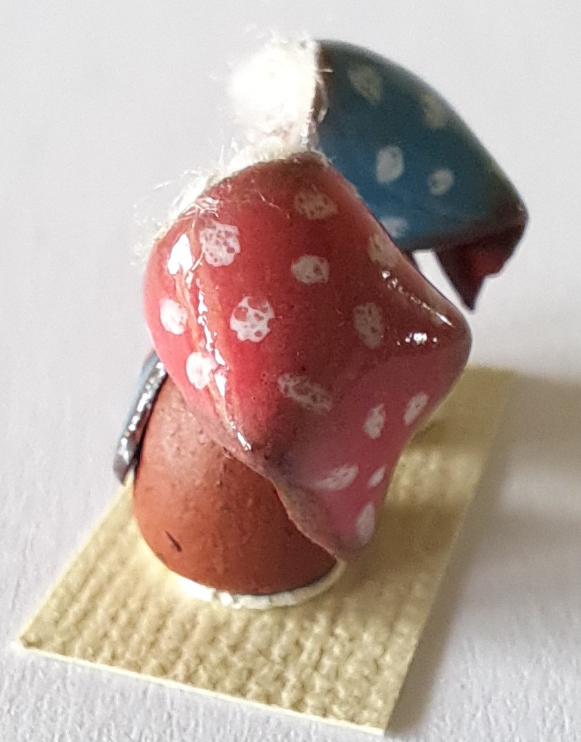 Two handmade - ceramics old woman - 2