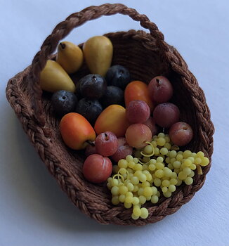 Fruitbasket - large  -Charlotte Jagter