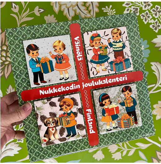 Adventskalender 2025 med presenter skala 1:12
