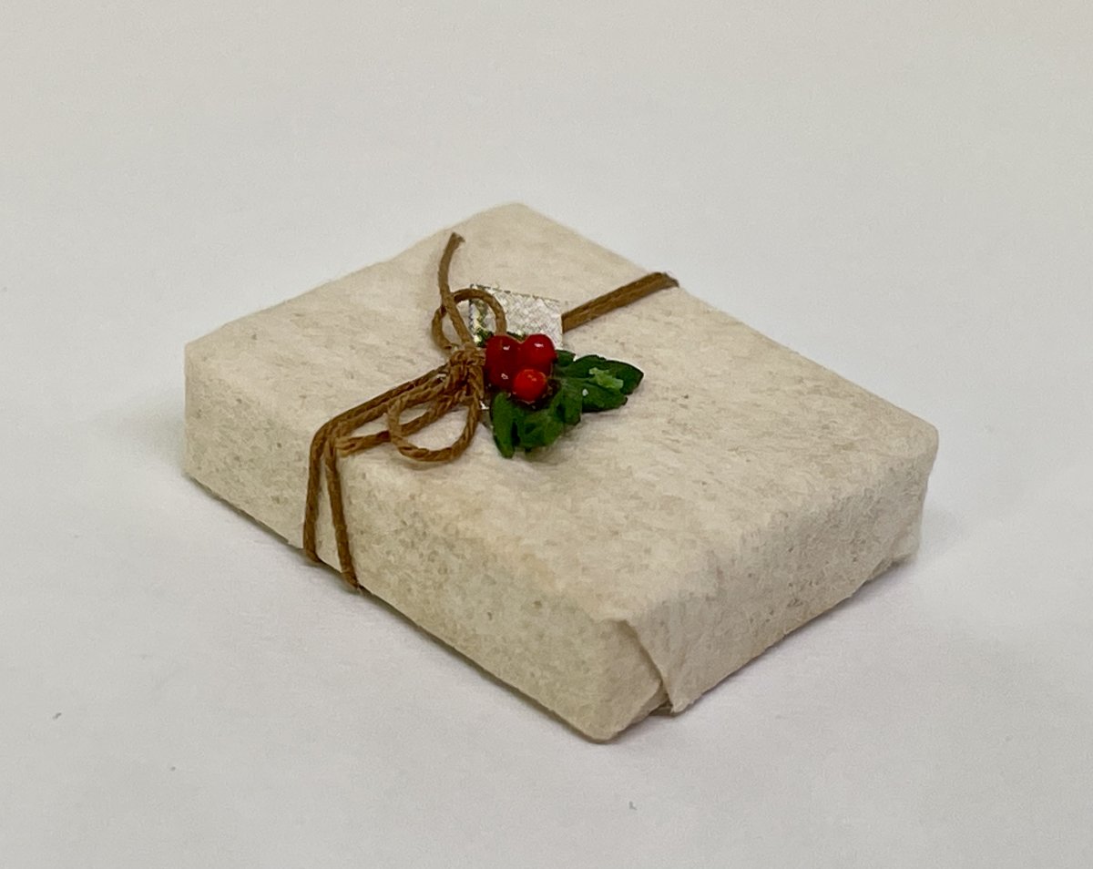 Christmas present - with holly - Sandra Vikström