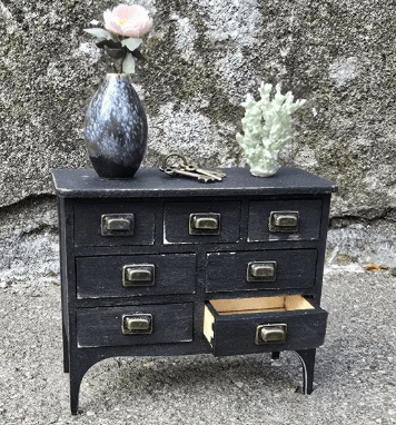 Chester drawer- kit from Miniatures by ES