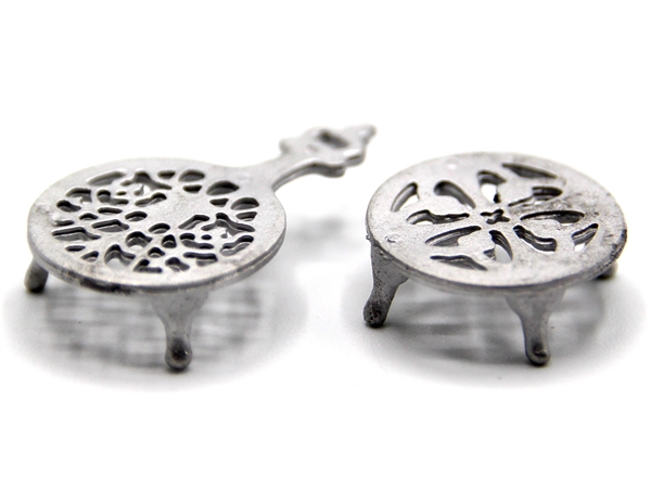 Trivets