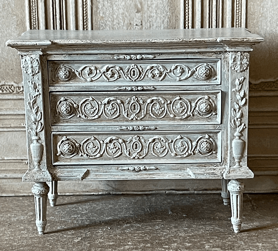 Swedish chest of drawers, unpainted- kit Alison Davies