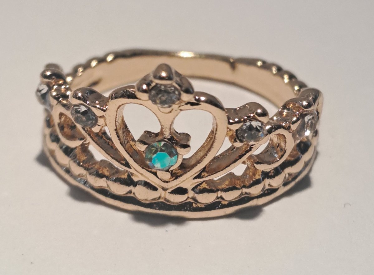 Gold diamant crown - from Valerie Claire Miniatures