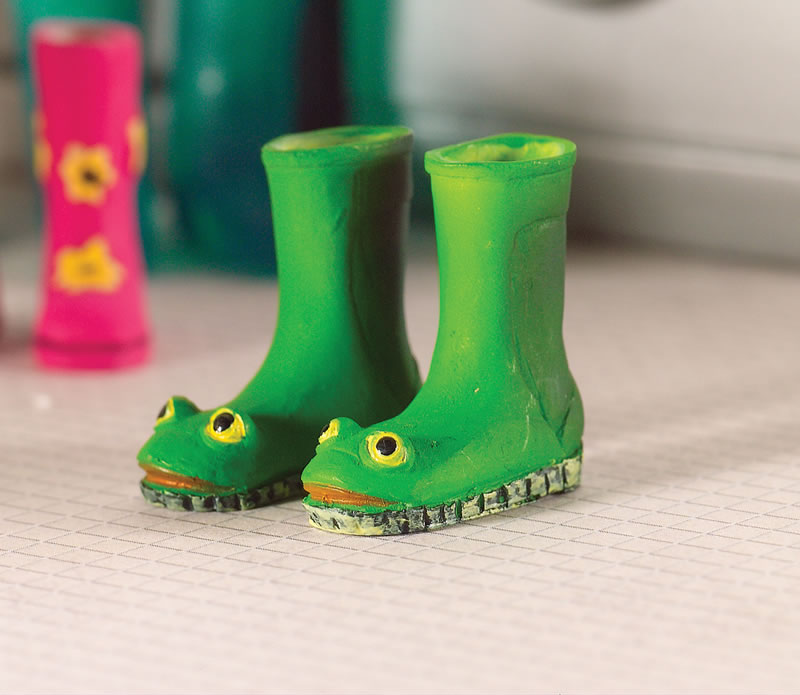 Boots, wellies green
