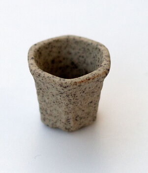 Flower pot