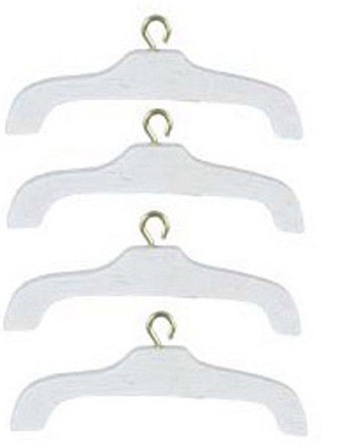 4 clothes hangers
