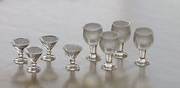 4 vinglas- och 4 cocktailglas