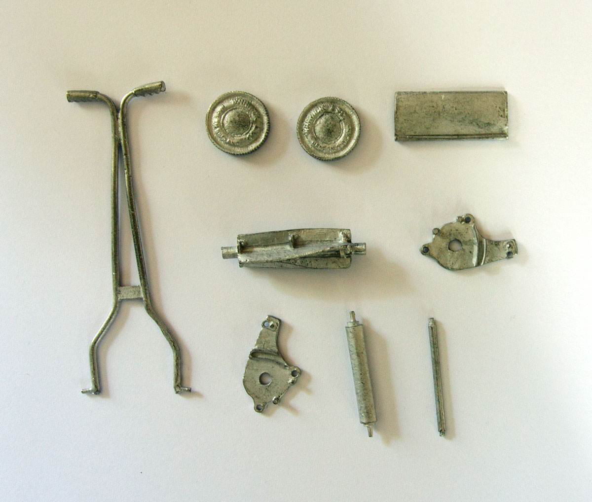 Lawnmower - kit in white metal - 3