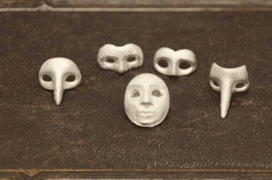 Set of 5 unpainted Venetian Masks from Art of Mini