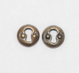 2 Keyholes i antik mässing