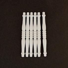 6 white spreaders