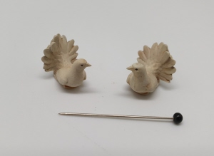 Set of 2 pigeons - from Art of Mini