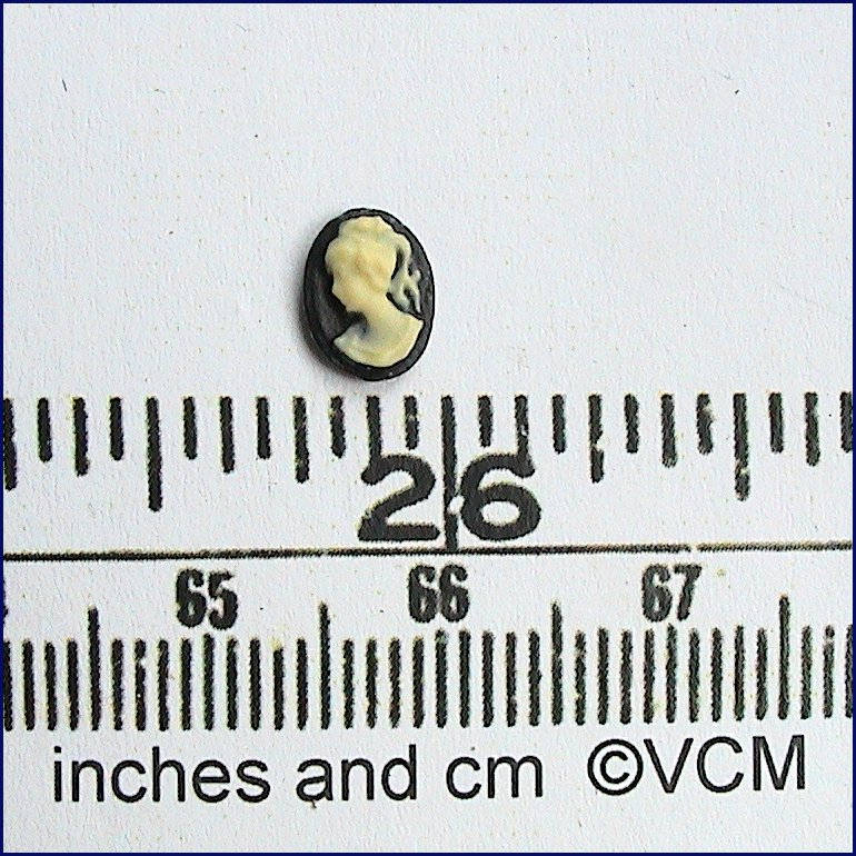 Svart Kamé - från Valerie Claire Miniatures