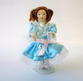 Flickdocka Helena