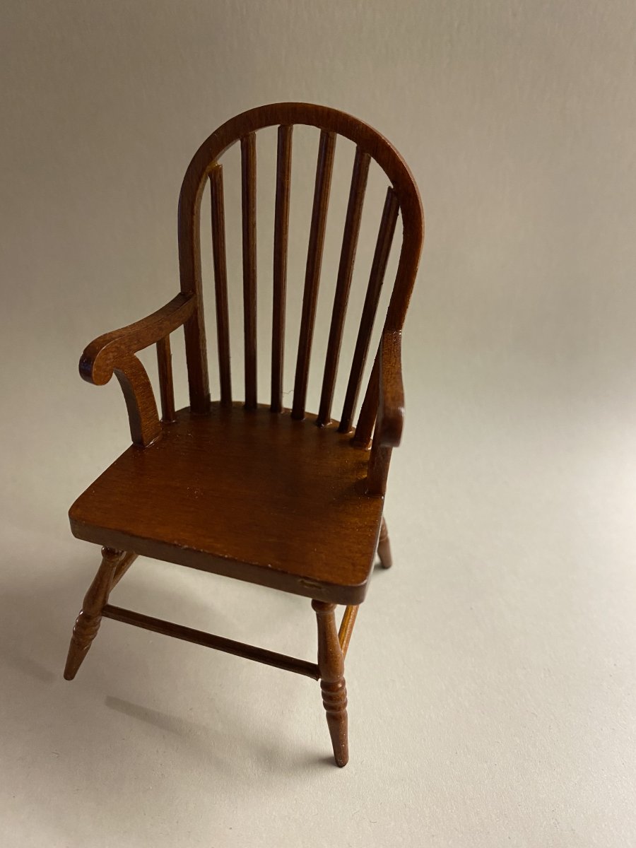 chair  walnut
