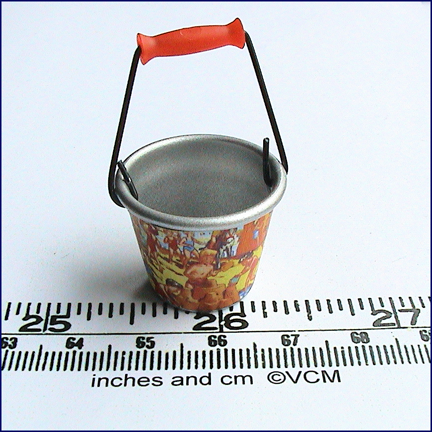 RED VINTAGE SEASIDE BUCKET - 2