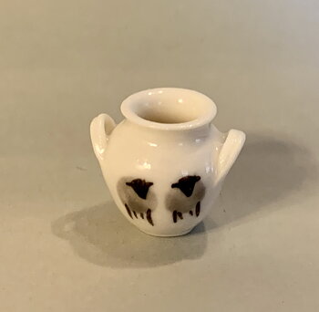 Ceramic pot- handmade by Minimalen Krukmakeri