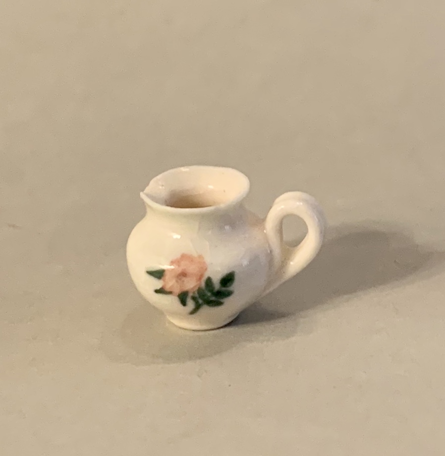 Ceramic jug small - handmade by Minimalen Krukmakeri