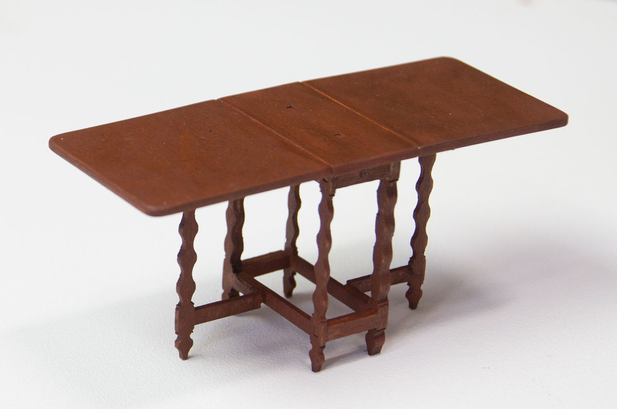 Baroque table - kit from Kotte Toys