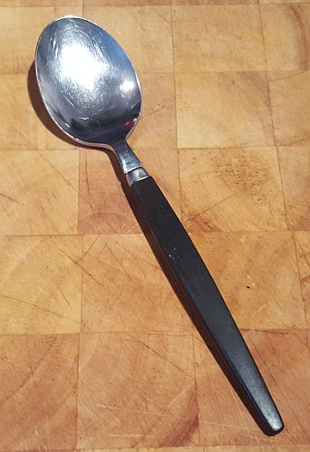 Pointed bakelite handle collar spoon