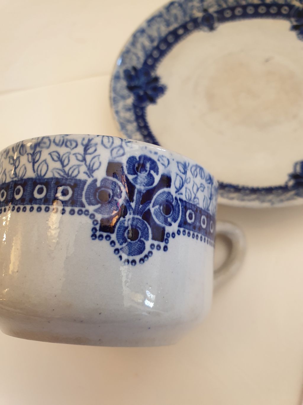 Inga coffecup with saucer  - 2