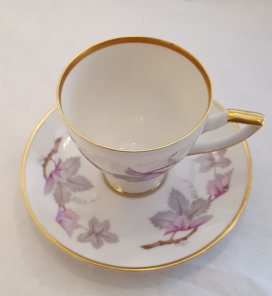 Vinranka coffeecup violet with saucer - 2