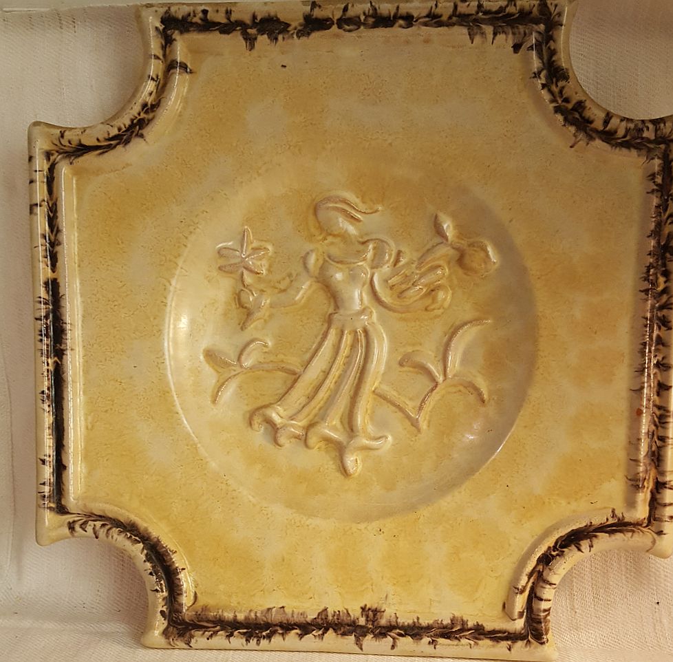 Upsala Ekeby Anna-Lisa Thomson wall plate