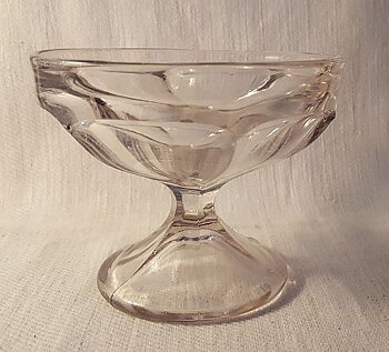 Eda coupe glass, light purple