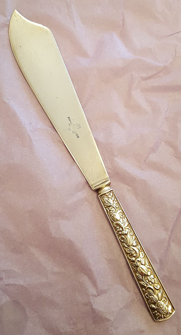 Cake serving knife electroplate