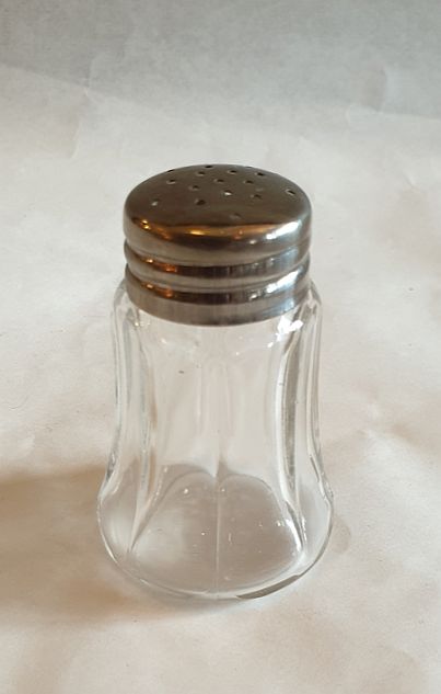 Salt shaker press glass