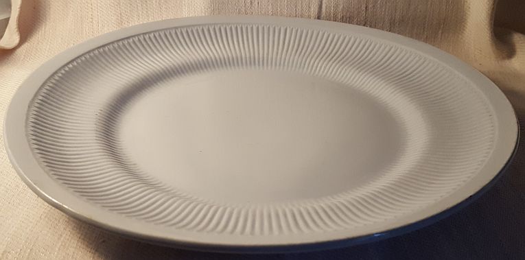Light grey dinner plate - 2