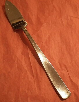 Facette fish knife
