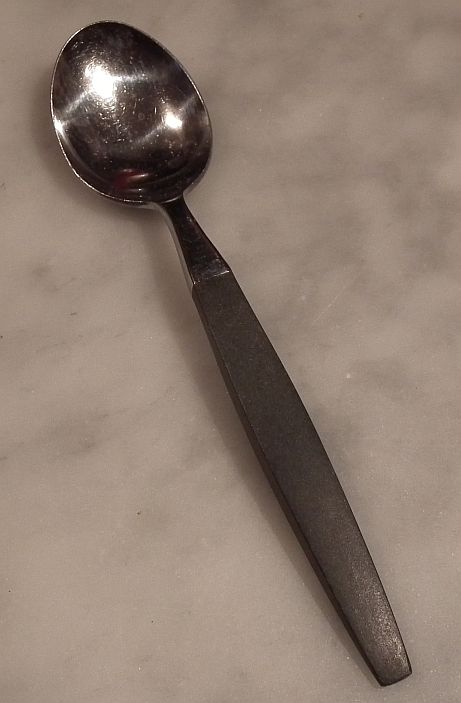 Bakelite shaft straight edge spoon
