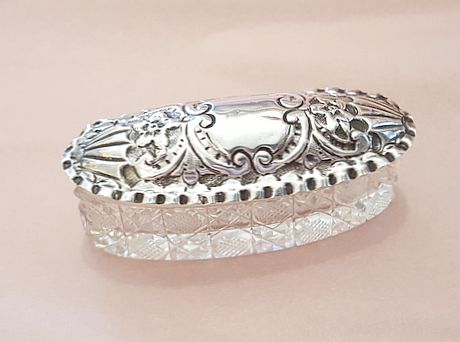 Crystal box with silver cap Birmingham 1904