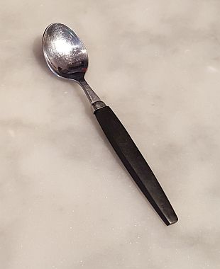 Straight bakelite shaft with steel fitting coffespoon