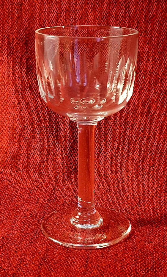 Ulle liqueur glass