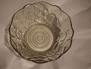 Elme Edvin Ollers honungsgul liten pressglasskål